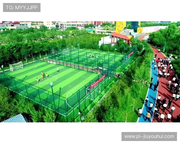 老甘井子公园足球场周边设施全解析 健身休闲好去处